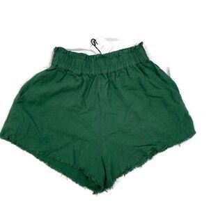 Brand New With Tags Slide Show Brand Green Raw Hem Lightweight lined Shorts 12